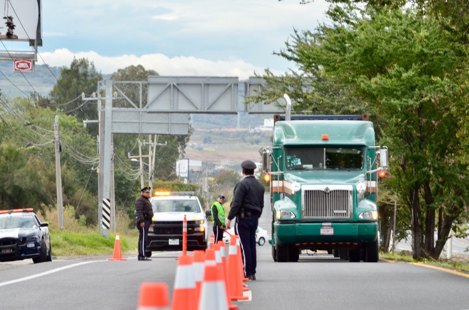 Alcaldía anuncia restricciones para vehículos de carga en Bogotá