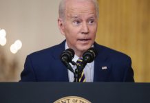 Biden dice que Rusia "lo lamentará" si se mete en Ucrania