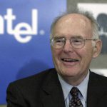 Muere Gordon Moore, cofundador de Intel a los 94 años