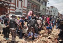 Terremoto en Ecuador: avanzan las labores de rescate. Ya son 13 los fallecidos